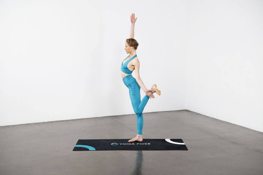 This dancer pose yoga stretch will loosen up your entire body