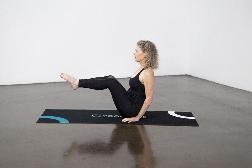 Boat Pose: Your Quickstart Guide for Building a Stronger Core | The Output  by Peloton