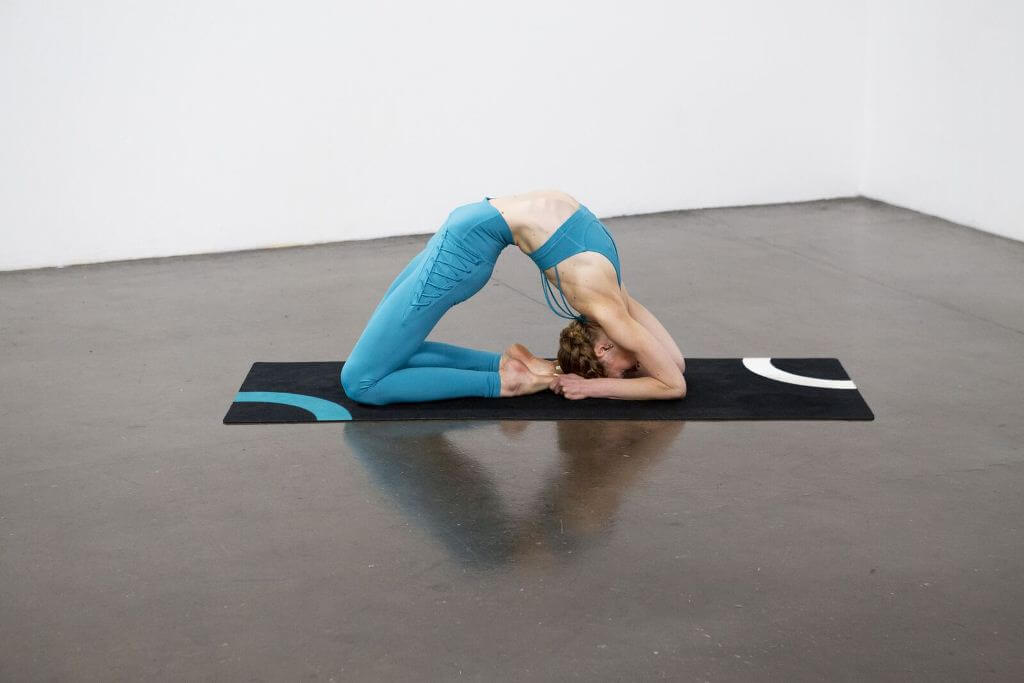 Dove Pose (Vajra Kapotasana) - Yoga Pose