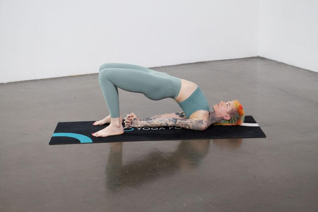 Bridge Pose (Setu Bandha Sarvangasana) with a yoga brick on Vimeo