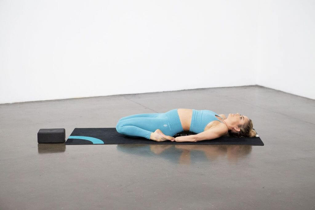 Half Supine Hero Pose (Ardha Supta Virasana) Instructions & Photos • Yoga  Basics